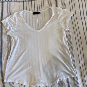 Hatch- the fitted V tee